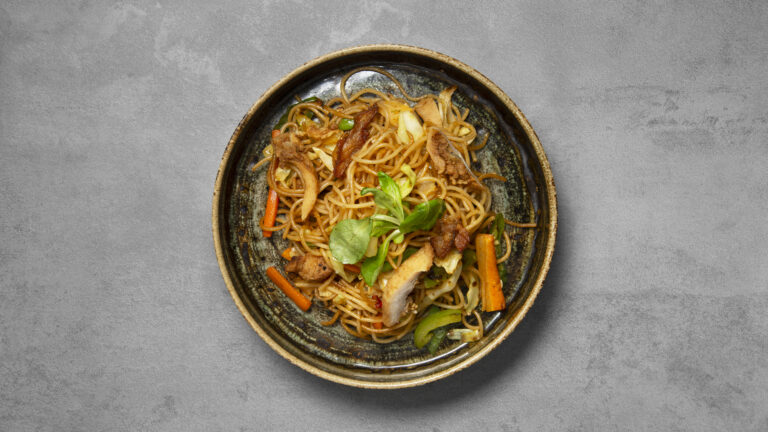 Chicken fried noodles