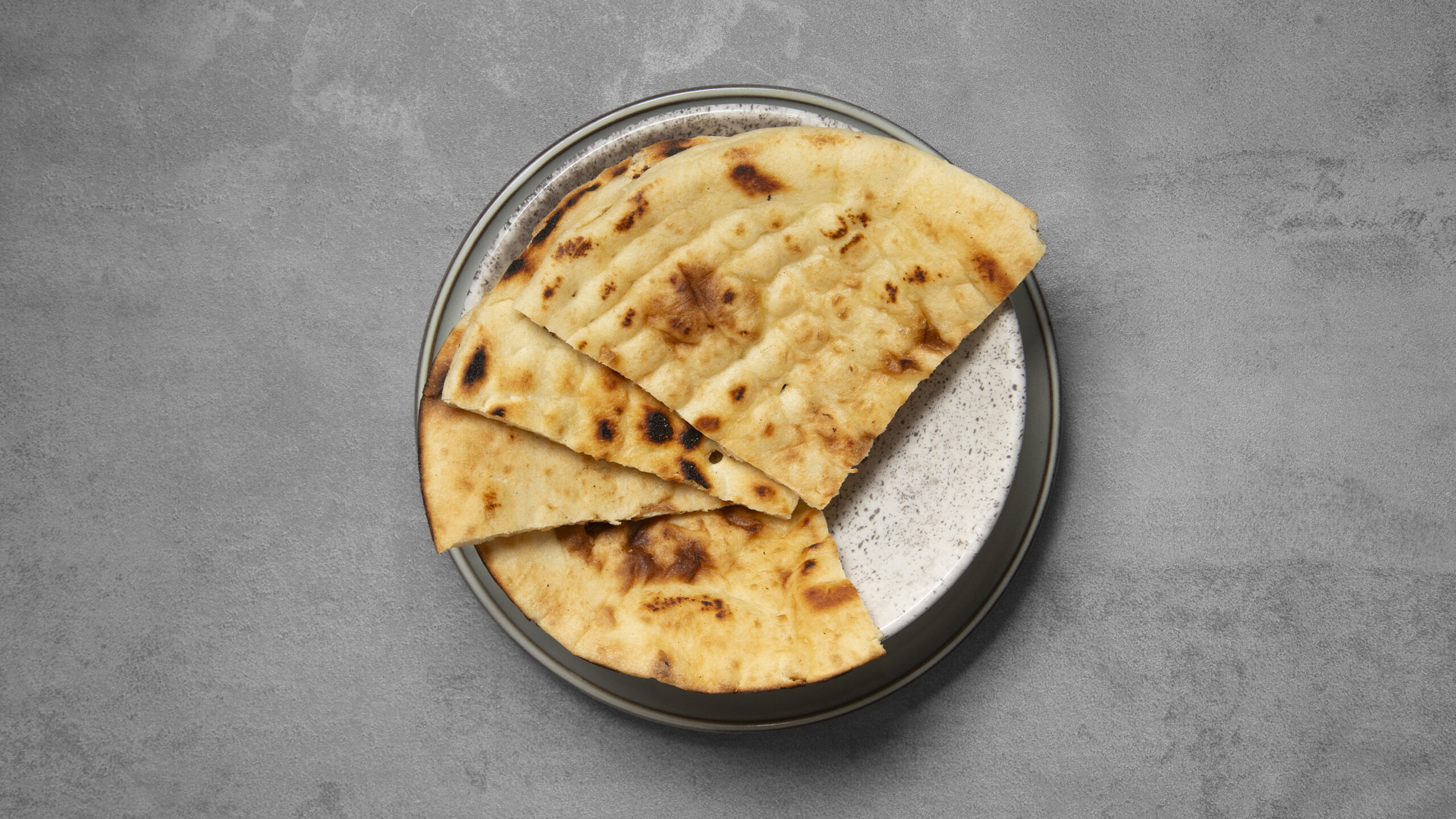 28. PLAIN NAAN
