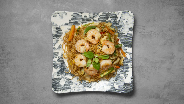 Shrimp chowmein